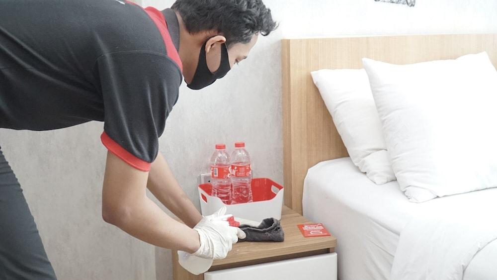 Reddoorz Plus Near Stadion Mandala Krida Γιογκιακάρτα Εξωτερικό φωτογραφία