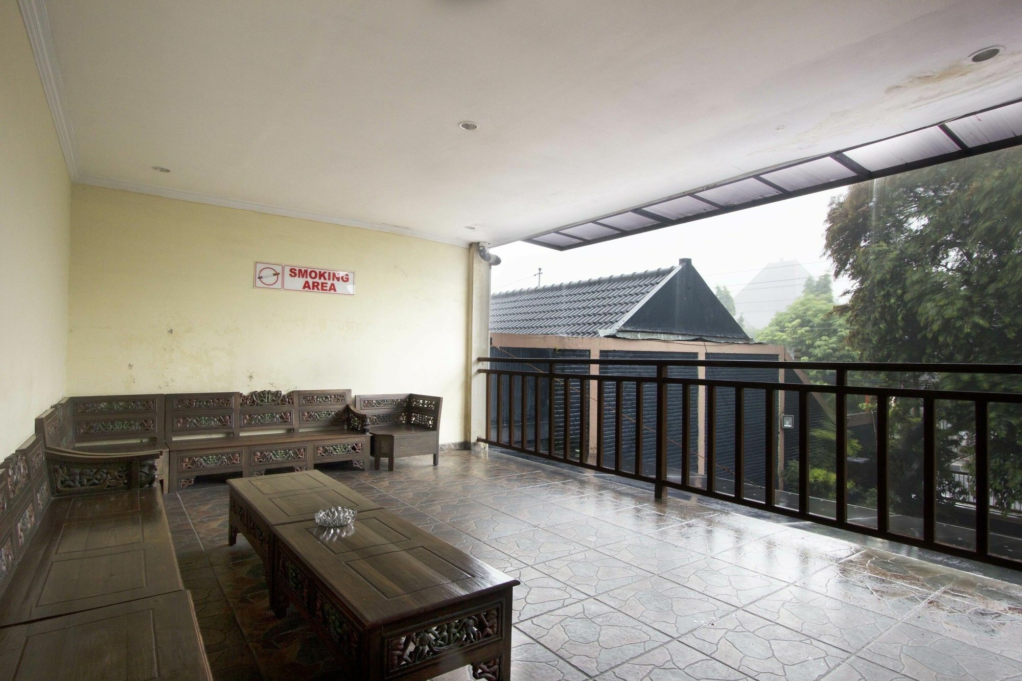 Reddoorz Plus Near Stadion Mandala Krida Γιογκιακάρτα Εξωτερικό φωτογραφία