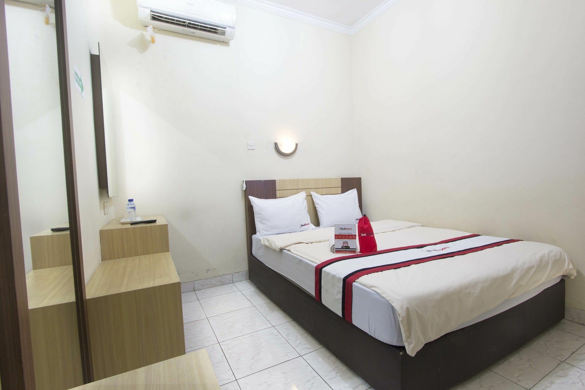 Reddoorz Plus Near Stadion Mandala Krida Γιογκιακάρτα Εξωτερικό φωτογραφία